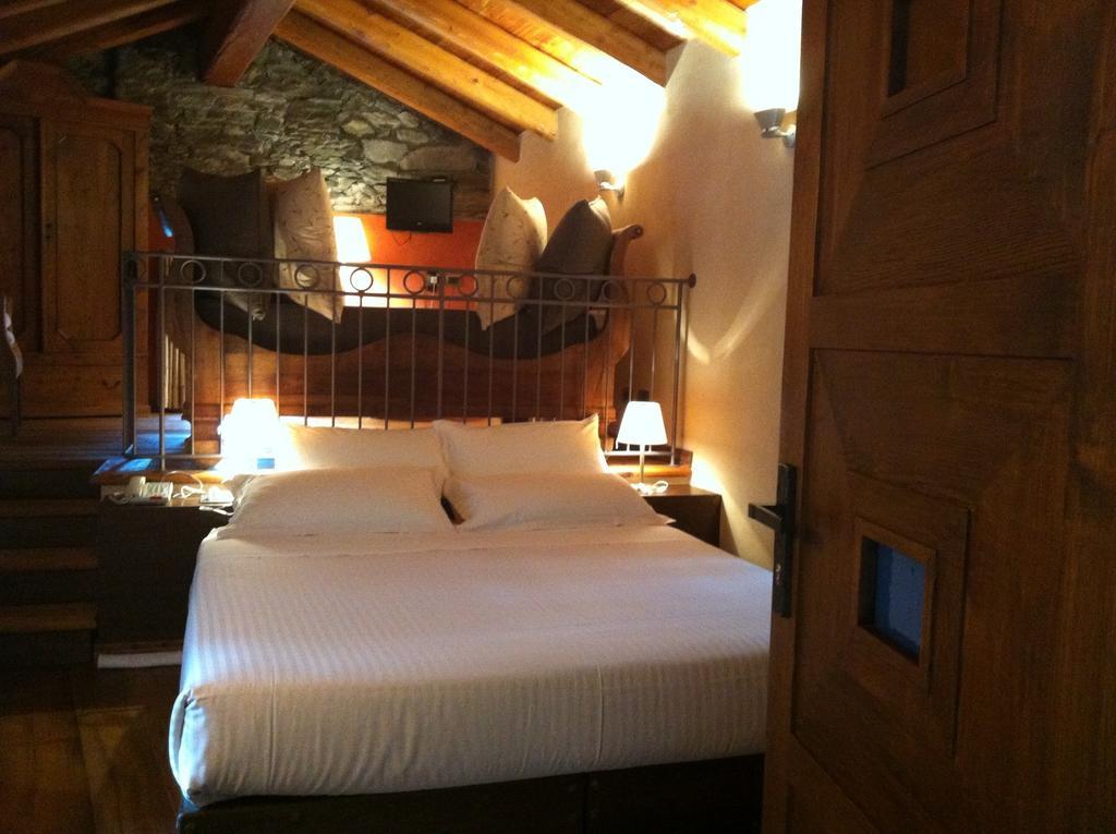 Hotel Ad Gallias 4*